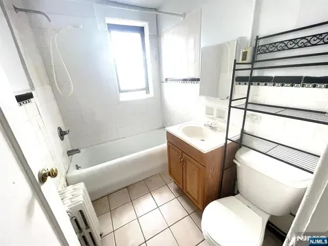 194 Davis Avenue Kearny NJ 07032