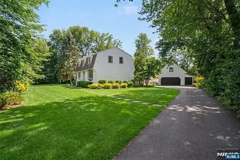 183 Wyckoff Avenue Wyckoff NJ 07481