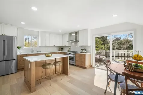 183 Wyckoff Avenue Wyckoff NJ 07481