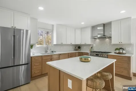 183 Wyckoff Avenue Wyckoff NJ 07481