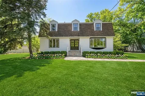 183 Wyckoff Avenue Wyckoff NJ 07481