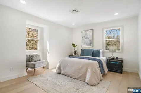 183 Wyckoff Avenue Wyckoff NJ 07481