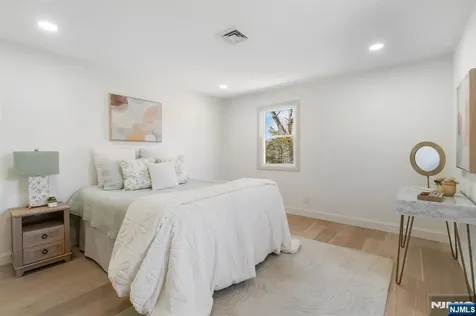 183 Wyckoff Avenue Wyckoff NJ 07481