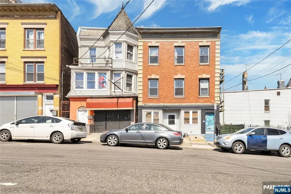 61 Victoria Avenue Newark NJ 07104