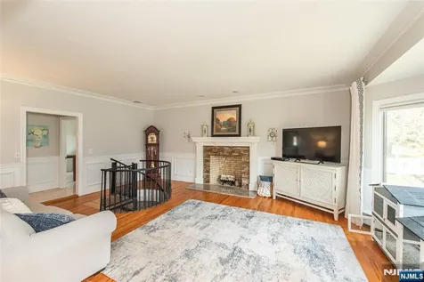 5 Williams Crest Park Ridge NJ 07656