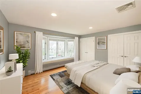 5 Williams Crest Park Ridge NJ 07656