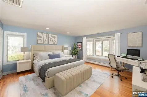 5 Williams Crest Park Ridge NJ 07656