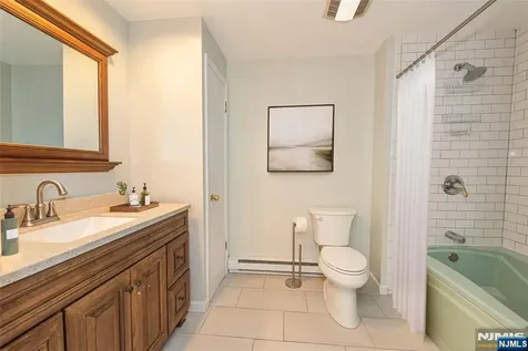 5 Williams Crest Park Ridge NJ 07656