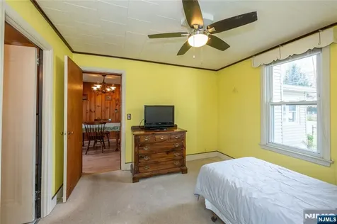 11 Oak Grove Road Caldwell NJ 07006