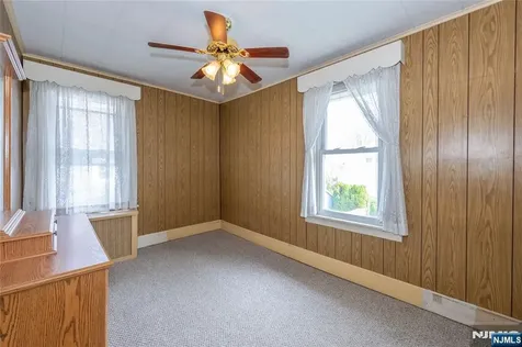 11 Oak Grove Road Caldwell NJ 07006