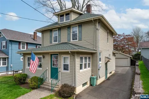 11 Oak Grove Road Caldwell NJ 07006