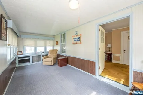 11 Oak Grove Road Caldwell NJ 07006