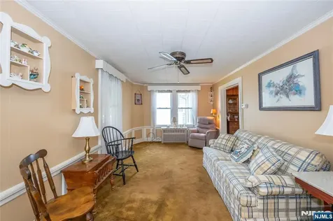 11 Oak Grove Road Caldwell NJ 07006
