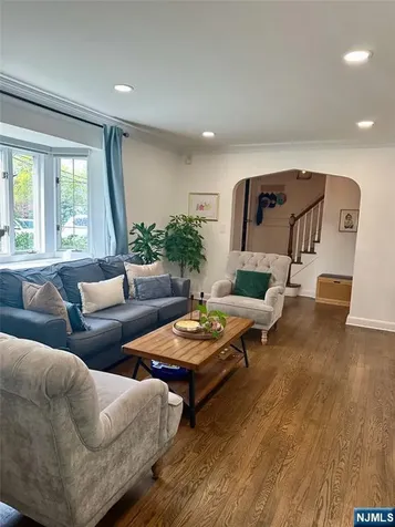 440 Bogert Road River Edge NJ 07661