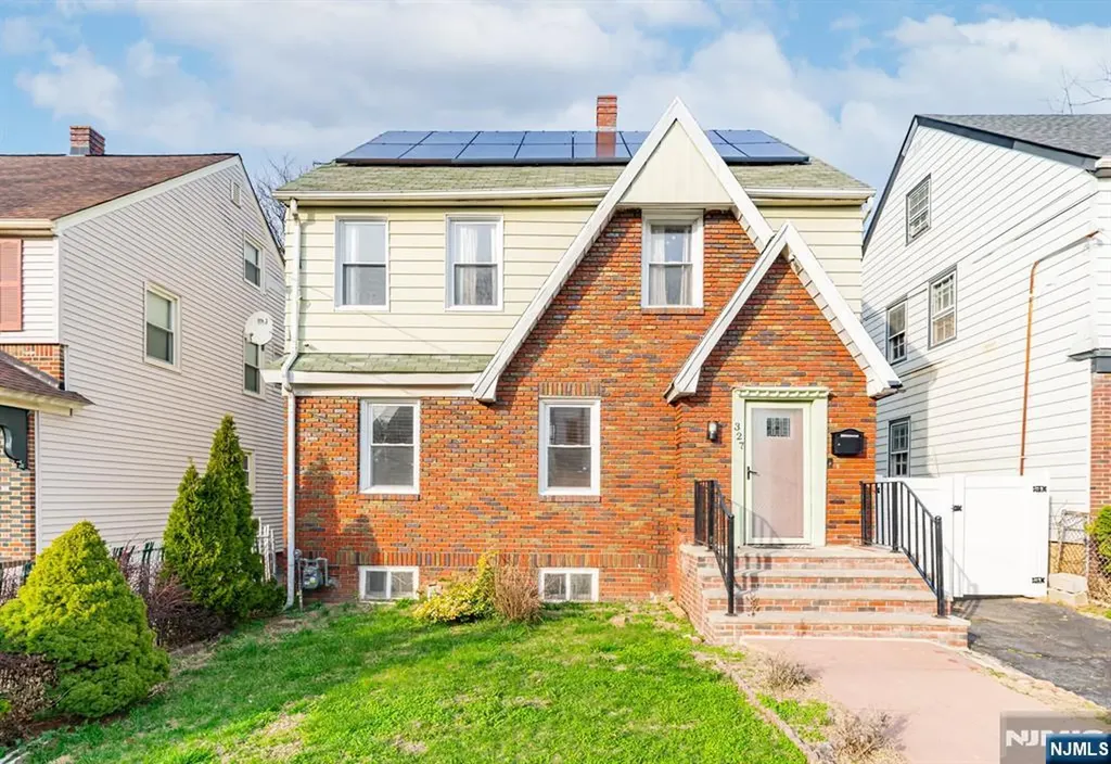 327 Field Place Hillside NJ 07205