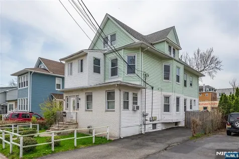 129 Howard Avenue Passaic NJ 07055