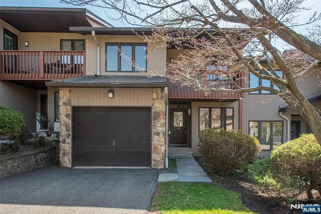 141 Wedgewood Drive Woodland Park NJ 07424