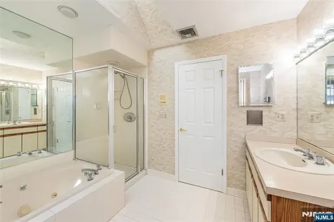 141 Wedgewood Drive Woodland Park NJ 07424