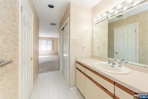 141 Wedgewood Drive Woodland Park NJ 07424