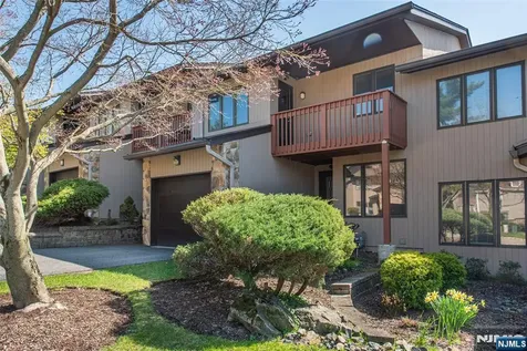 141 Wedgewood Drive Woodland Park NJ 07424