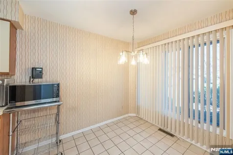 141 Wedgewood Drive Woodland Park NJ 07424