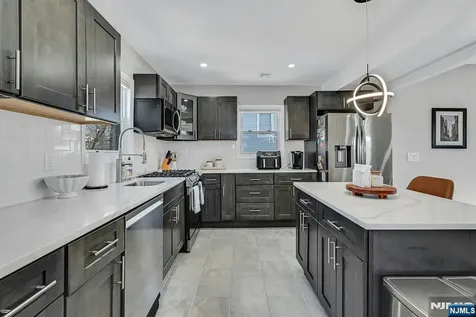 34 Shadyside Avenue Dumont NJ 07628