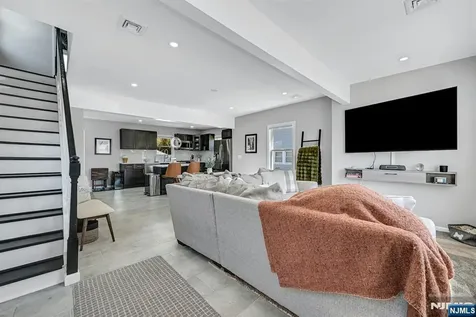 34 Shadyside Avenue Dumont NJ 07628