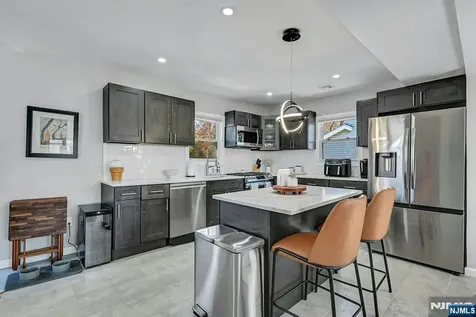 34 Shadyside Avenue Dumont NJ 07628