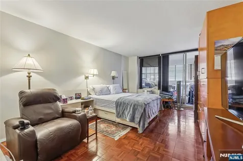 6 Horizon Fort Lee NJ 07024