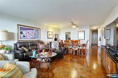 6 Horizon Fort Lee NJ 07024
