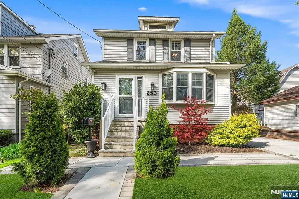 253 Maplewood Avenue Bogota NJ 07603