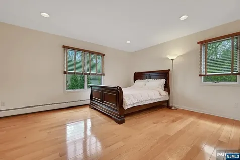618 Fir Court Norwood NJ 07648