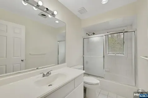 618 Fir Court Norwood NJ 07648
