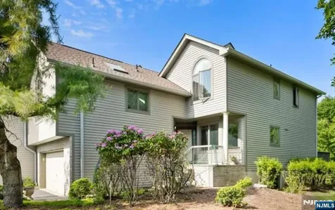618 Fir Court Norwood NJ 07648