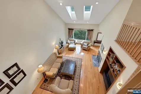 618 Fir Court Norwood NJ 07648