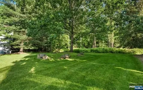 618 Fir Court Norwood NJ 07648