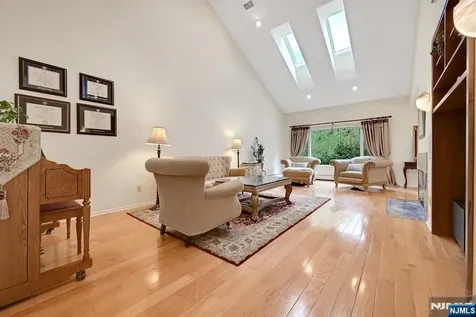 618 Fir Court Norwood NJ 07648