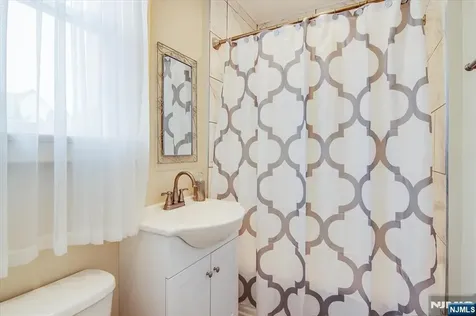 130 Madison Avenue Clifton NJ 07011
