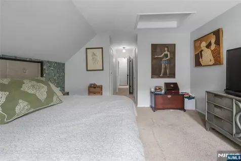 47 Manchester Lane West Milford NJ 07480