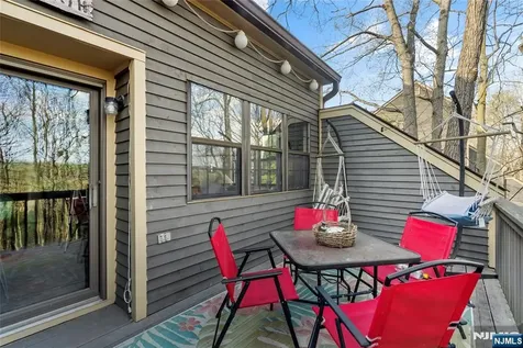 47 Manchester Lane West Milford NJ 07480