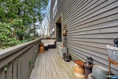 47 Manchester Lane West Milford NJ 07480