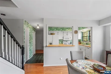 47 Manchester Lane West Milford NJ 07480