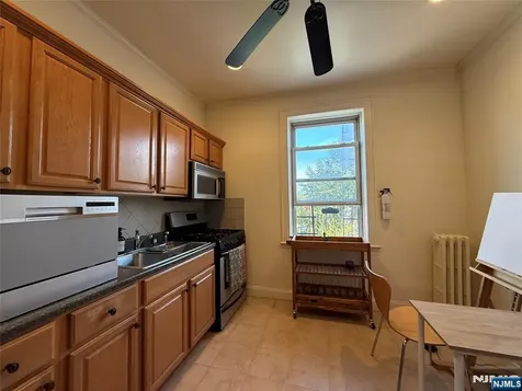 215 Orient Way Rutherford NJ 07070