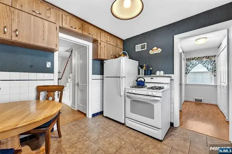 68 Ilford Avenue North Arlington NJ 07031