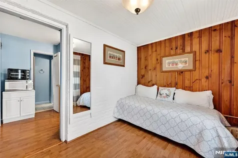 68 Ilford Avenue North Arlington NJ 07031