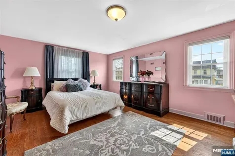 68 Ilford Avenue North Arlington NJ 07031