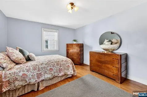 68 Ilford Avenue North Arlington NJ 07031