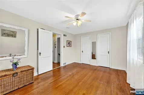 68 Ilford Avenue North Arlington NJ 07031