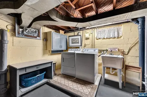 68 Ilford Avenue North Arlington NJ 07031