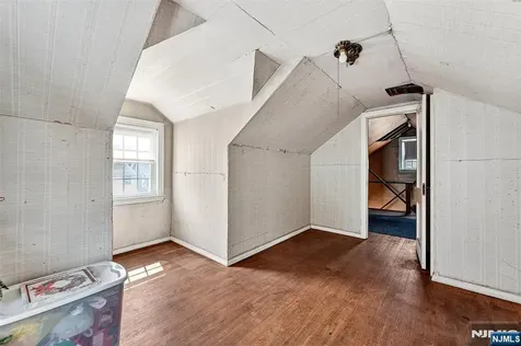 68 Ilford Avenue North Arlington NJ 07031